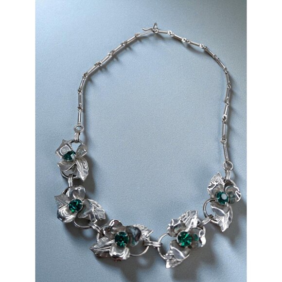 Vintage 1950s Silver Tone Floral Necklace & Bracelet Set with Green Glass Rhines - Picture 3 of 8